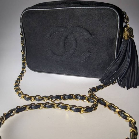 Beautiful Vintage Chanel Velvet Tassel Crossbody Hand Bag in Black/Gold - Picture 7 of 16